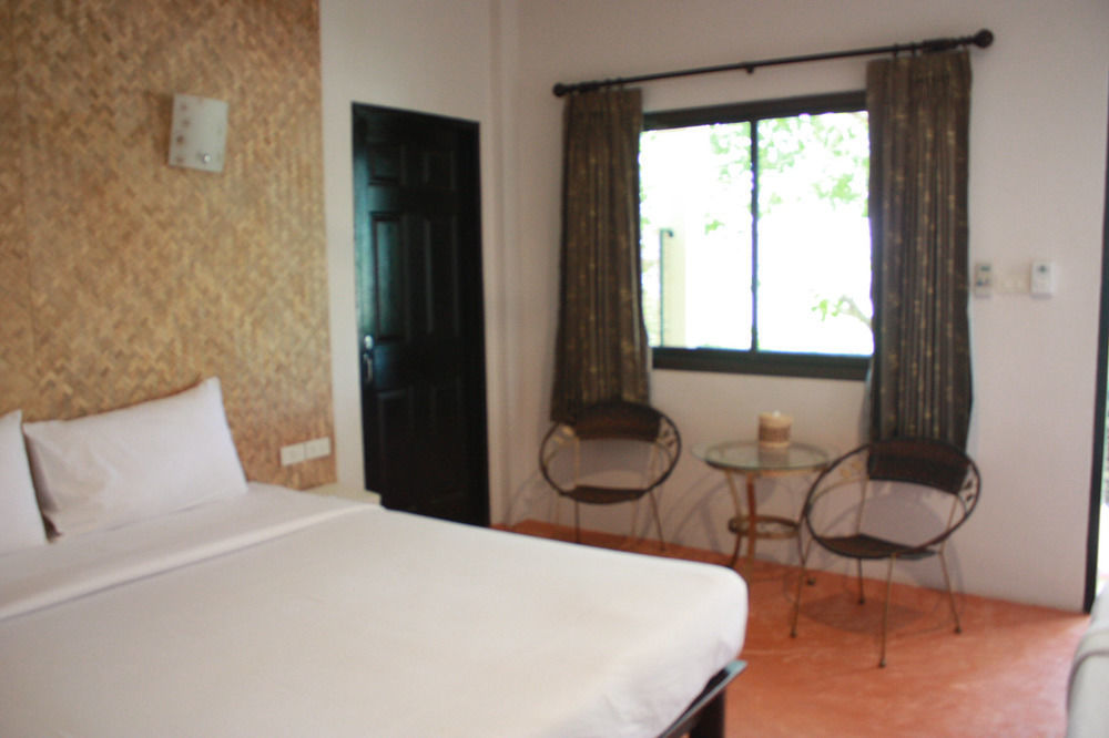 Bamboo Resort Khanom Bagian luar foto