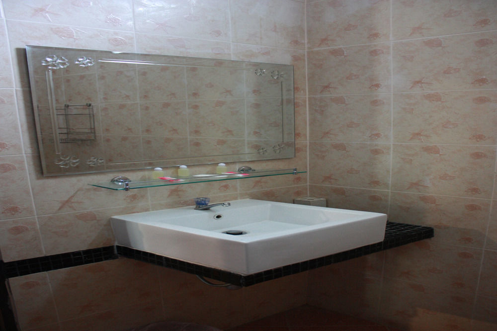 Bamboo Resort Khanom Bagian luar foto